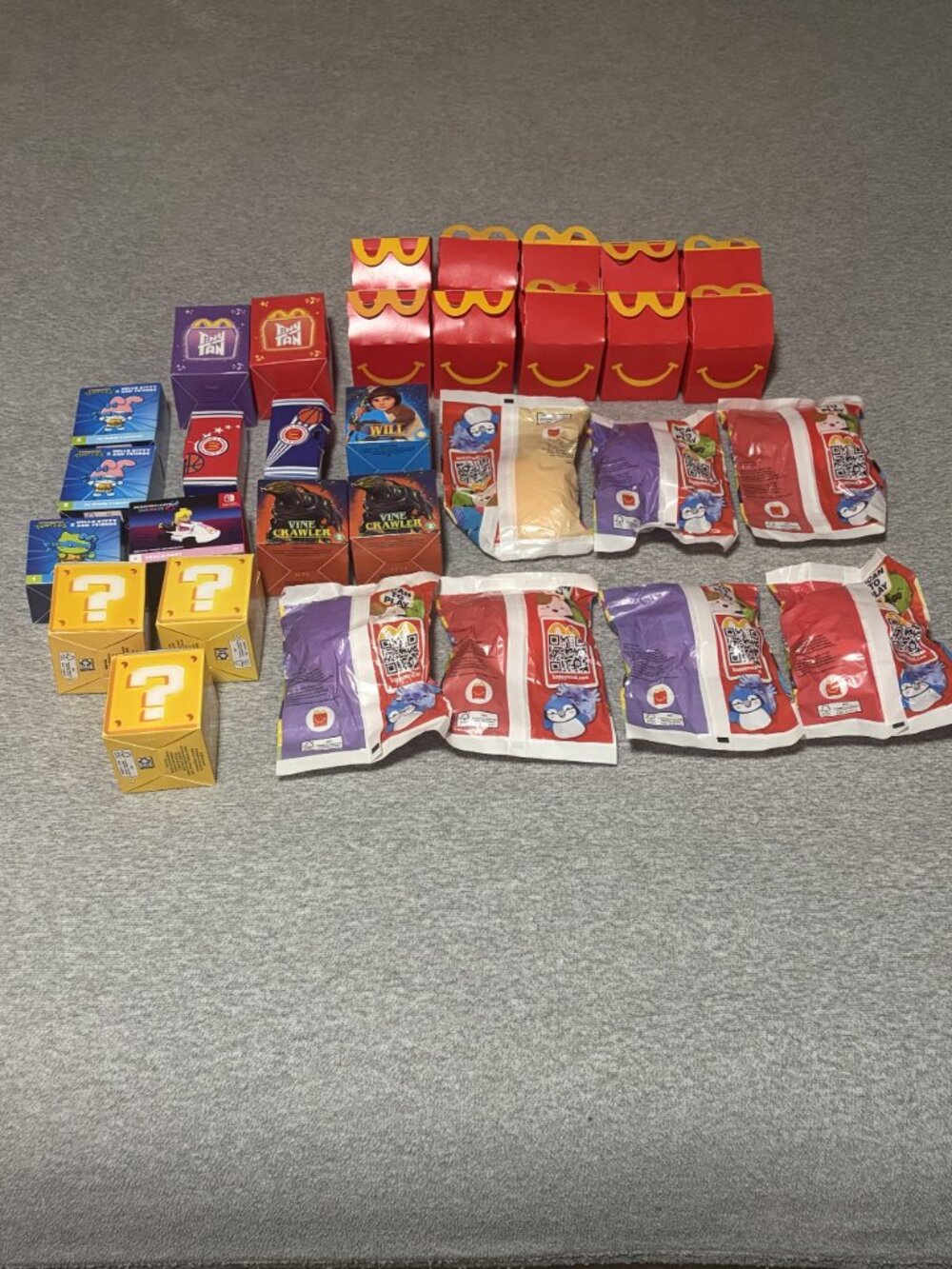 31 Lot McDonalds Happy Meal Toys Squishmallow Hello Kitty Stranger Things Crocs